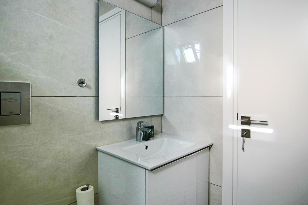 Phaedrus Living - Seaside Executive Flat Harbour 208 Apartment Paphos Exterior photo
